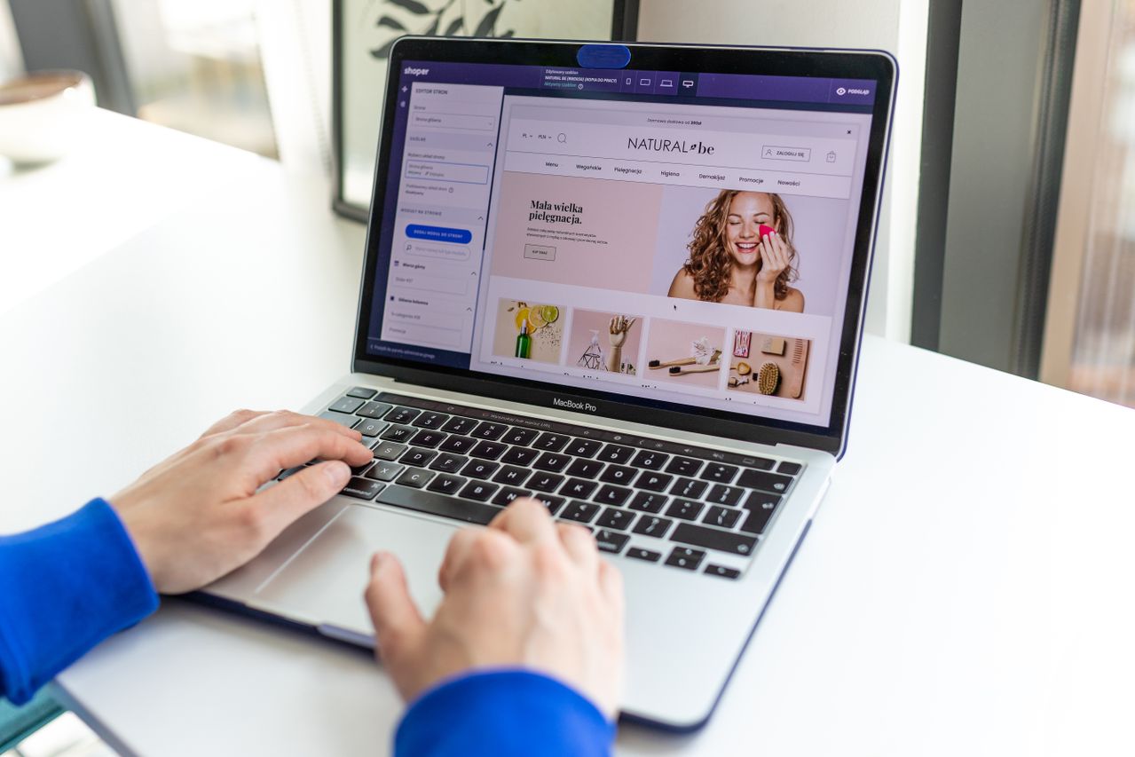 Replatforming to Headless Shopify Without Losing SEO or Data